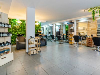 Peluquerías En Santa Margarita De Mombuy